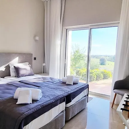 Villa Pestana Collection