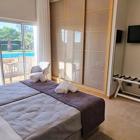 Pestana Collection * 에스톰바